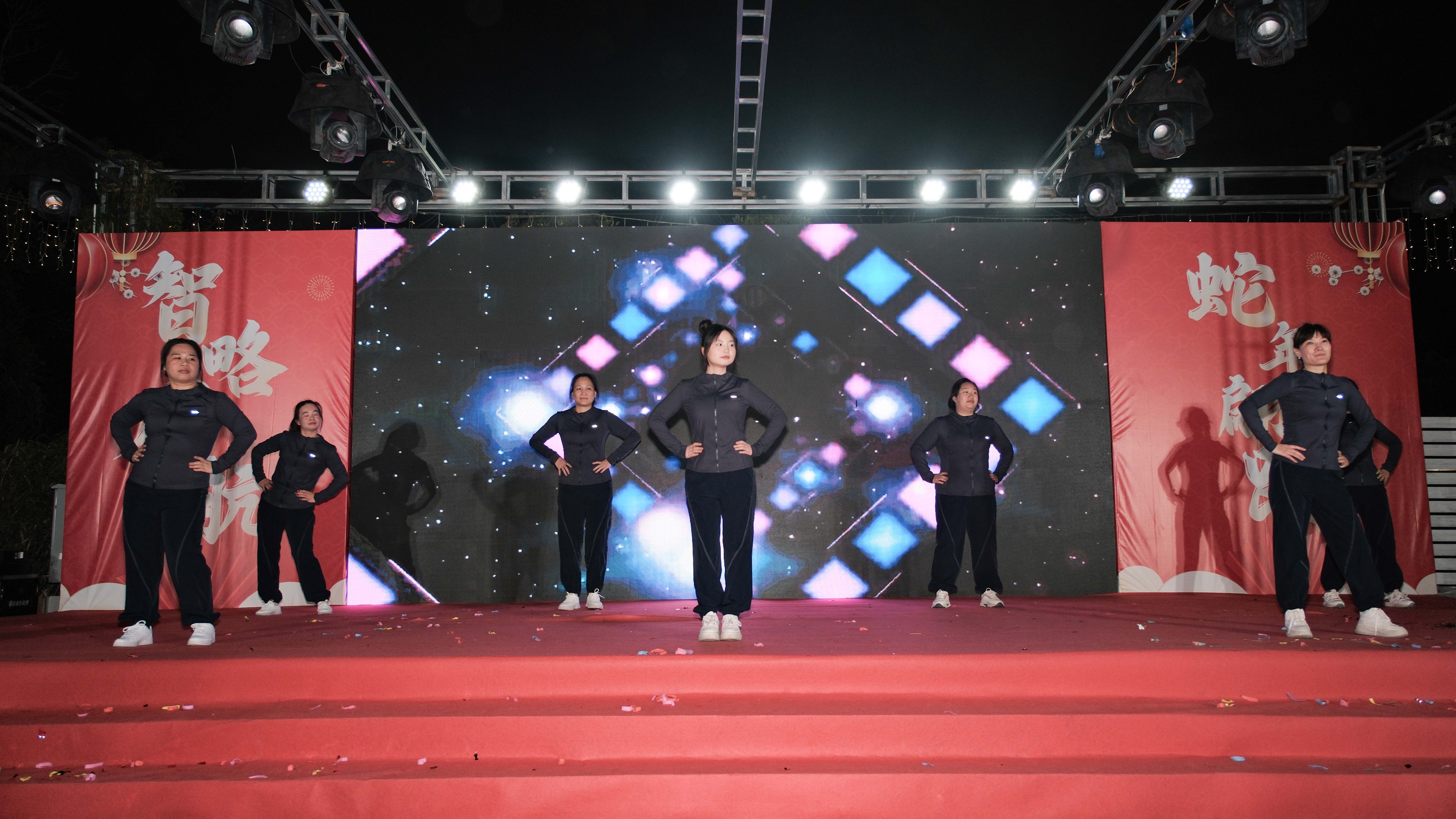 久信達(dá)科技2024年年會圓滿落幕：感恩同行，共創(chuàng)環(huán)保新未來，乘風(fēng)破浪，夢想起航(圖10)